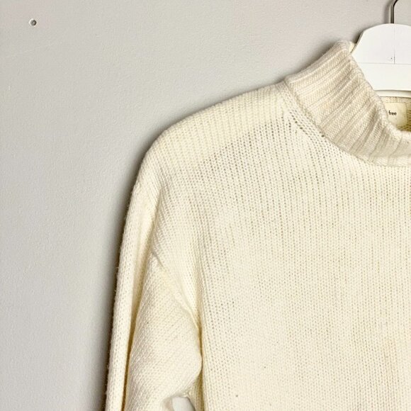 Aritzia Wilfred Free Cropped Mock Neck Merino Wool Sweater - Picture 3 of 8